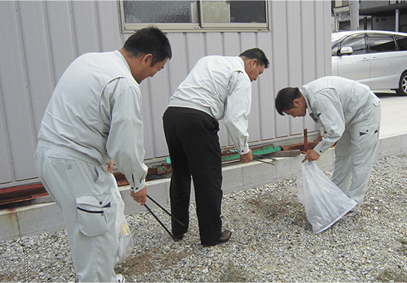 地域の清掃活動の様子2
